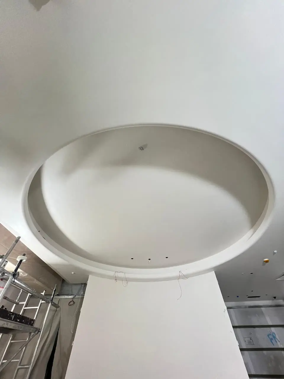 Large circular recessed GRG form during on-site finishing